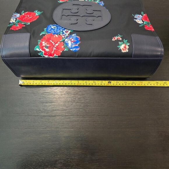 Tory Burch Totebag, NWT - Picture 9 of 11